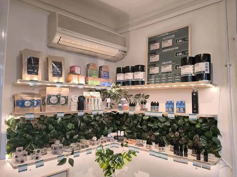 Corner CBD de la boutique HappeSmoke Oraison